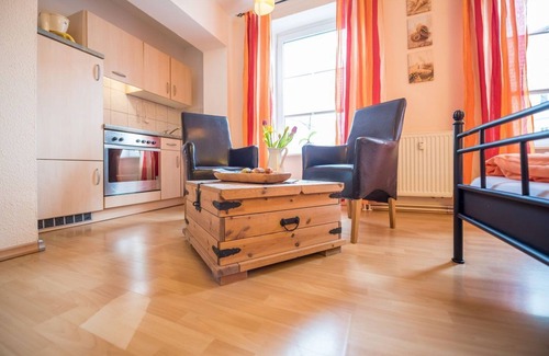 Stralsund Appartement | Chambre de vacances II - Chambre de vacances Zur Quelle