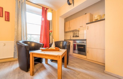 Stralsund Appartement | Chambre de vacances III - Chambre de vacances Zur Quelle
