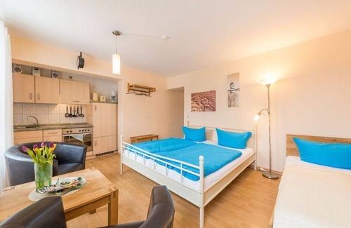 Stralsund Appartement | Chambre de vacances IV - Chambre de vacances « Zur Quelle »