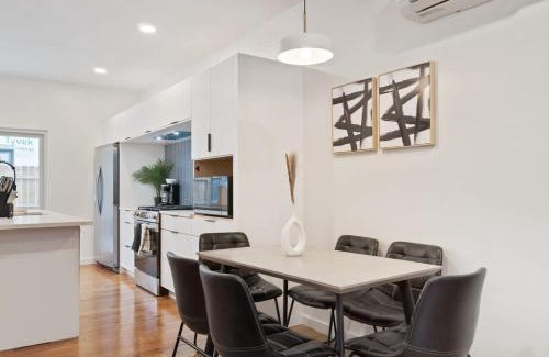 Central Northside Maison | Holiday Special 2 Houses Duplex Rental with 6 bdrms