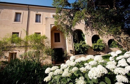 Cori Villa | vacances vacances grande villa location italie, lazio, près de rome, piscine, air conditionné, jardins, vue, grand domaine, château