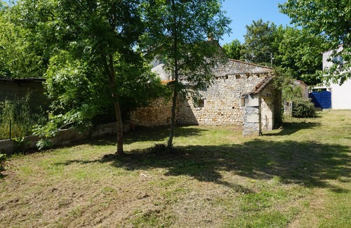 Meursac Maison | VACANCES AU PAYS ROYANNAIS : 3 CH, 6 pers 550/650€ par semaine Gd jardin privé