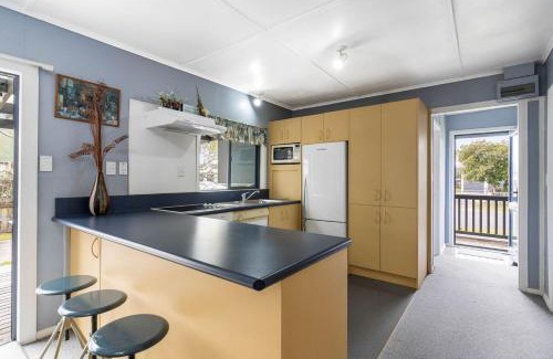 Whangamata Maison | Holidays on Hampton - House plus sleep-out