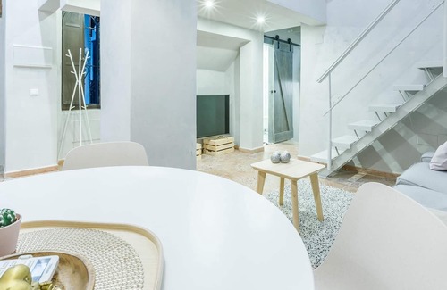 La Goleta Appartement | Holidays2Malaga Molinillo Premium Duplex in the city center renovated top style