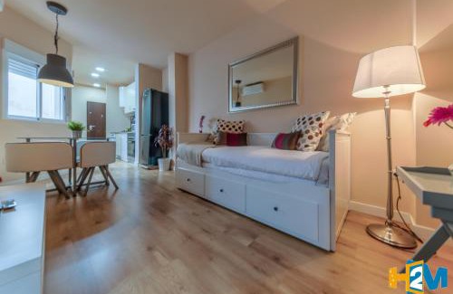 San Felipe Neri Appartement | Holidays2Malaga Parras Comfort
