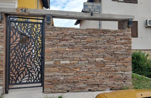 Apatin Appartement | HOLIDDAY HOUSE THE LUx
