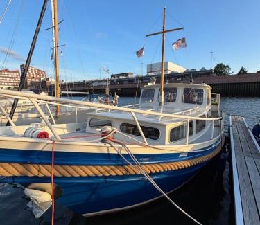 Uberseestadt Location De Bateaux | Holländisches Stahlboot
