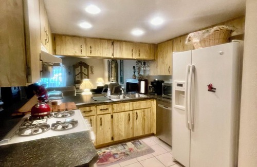 Mount Dora Cottage | Holly's Hideaway Mt Dora Charming 2/2 in Historic District