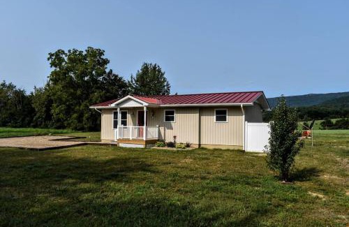 Luray Maison | Holly Tree Retreat Located In Beautiful Luray, VA.