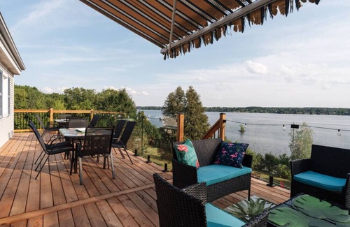 Grenville-sur-la-Rouge Chalet De Ski | Hollywood / Private Beach / SPA / Games / 16 P
