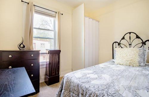 East Orange Maison | Hollywood
