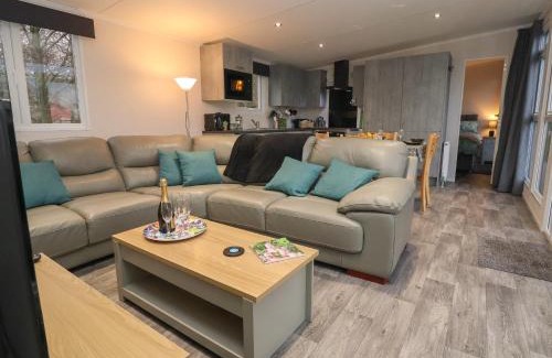 Market Drayton Maison | Holmside