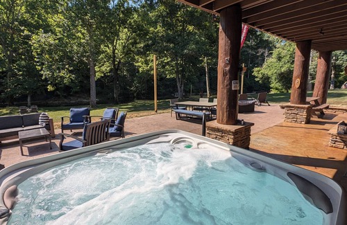 Marion Cabine | Holston River Lodge, Paradise on the River Fishing, Kayaking,Hot Tub,Wineries