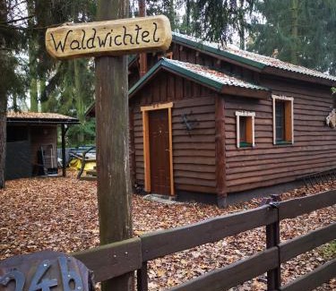 Wuthenow Maison | Holzhaus Waldwichtel am Wald und See