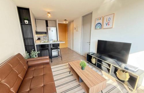Downtown Santiago Appartement | HOM l Cercano al Metro Toesca con Parking en Stgo