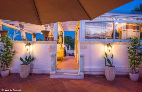 Borghesiana Maison | HomArt roof roman king