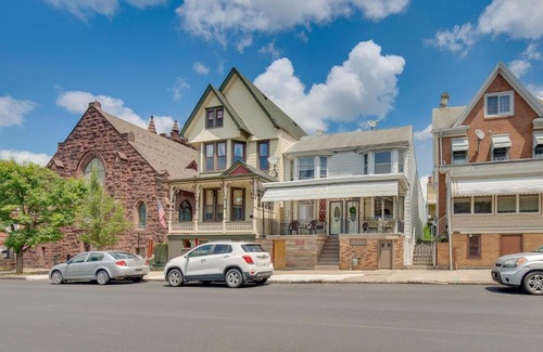Mount Carmel Maison | Home 13 Mi to Knoebels Amusement Resort