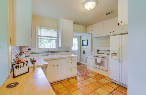 Del Mar Maison | Home < 2 Mi to McGee Beach & Cole Park!