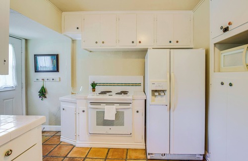 Del Mar Maison | Home < 2 Mi to McGee Beach & Cole Park!