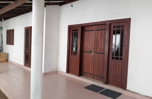 Gonawala Maison | Home 4 BR Spacious suites with AC and WiFi in charming Biyagama