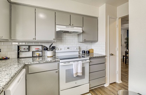 West Arlington Maison | Home 4 Mi to AT&T Stadium: Bring Your Pets!