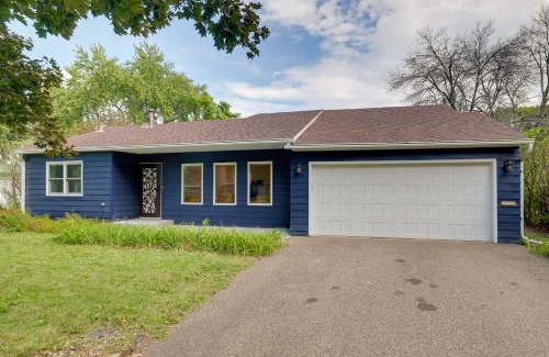 Golden Valley Maison | Home 8 Mi to Dtwn Minneapolis! Pet-Friendly Yard