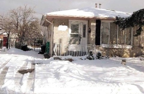 Malton Maison | Home away from Home-YYZ Airport