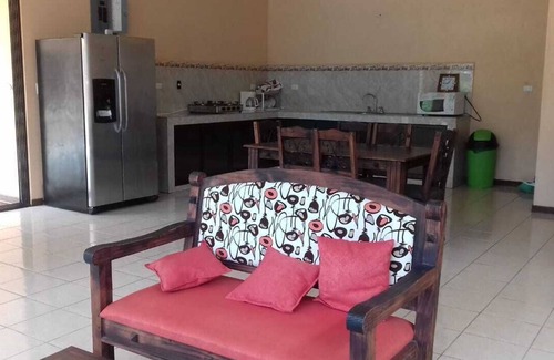 La Cruz Appartement | Comme à la maison! Hôtel confortable, propre et sûr à quelques minutes de la belle plage !!
