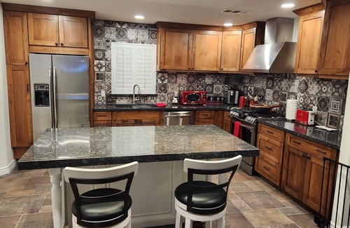 La Buena Vida Maison | Home Away From Home-Five min from Westgate