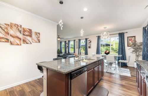 Bowling Green Maison | Home away from home in Charlotte