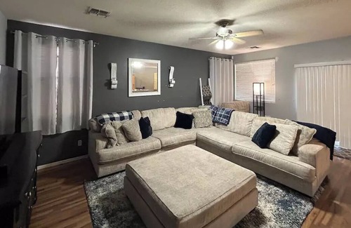 Coldwater Springs Maison | Home away from home in Avondale
