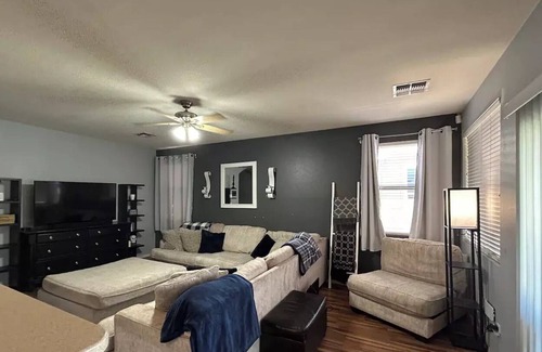 Coldwater Springs Maison | Home away from home in Avondale