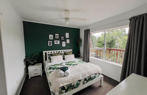 Birkdale Appartement | Home away from Home - Jungle style