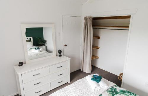 Birkdale Appartement | Home away from Home - Jungle style