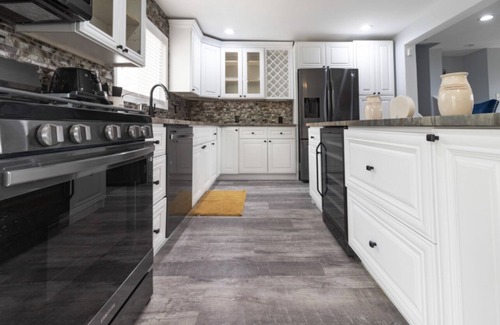Monroeville Maison | Home away from home!!!