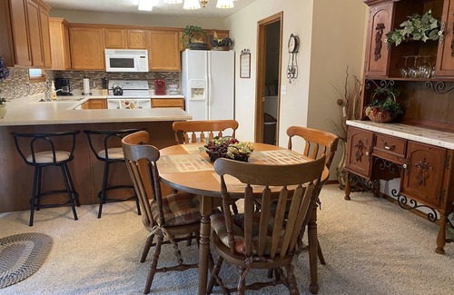 Nixa Maison | Home Away From Home