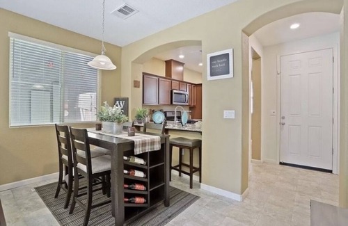 Stockton Maison | Home away from home