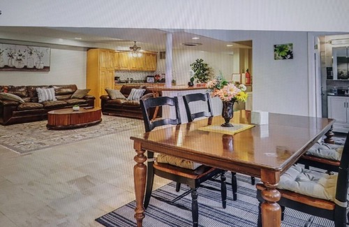 Hillandale Appartement | Home away home 3 bedroom, 3 queen bed - located 7 mile away from Washington DC