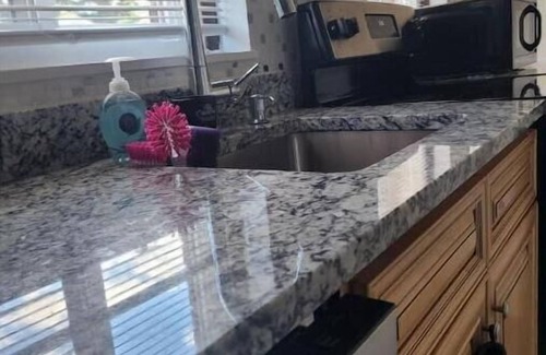 Hillandale Appartement | Home away home 3 bedroom, 3 queen bed - located 7 mile away from Washington DC