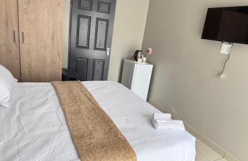 Emalahleni Lit Et Petit-Déjeuner | Home Away Nest B&B