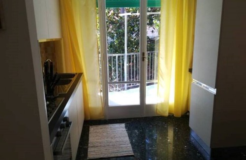 Cinque Terre Maison | Maison au bord de la mer (Rainbow Home), via le 4 novembre 15, premier étage.