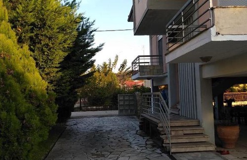 Mavromati Villa | home by the river