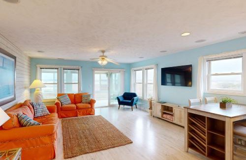 Surf City Maison | Home by the Sea
