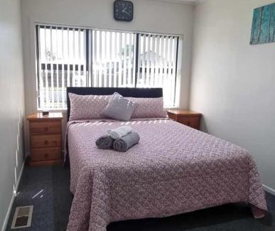 Papatoetoe Maison | Home Close to Amenities and Airport.