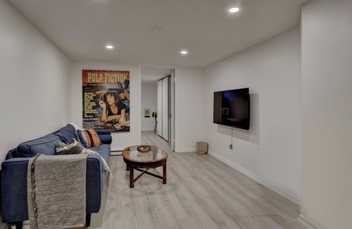 La Petite-Patrie Appartement | Home conveniently located between Plateau and Mile End