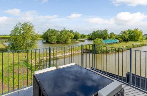 Frognall Maison | Home Farm Lodges