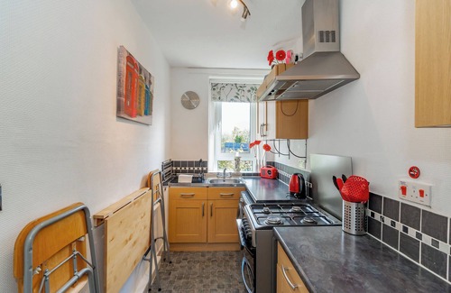 Restalrig Appartement | Home-from-home; 10 mins from city centre; Free on-street parking; Well-equipped