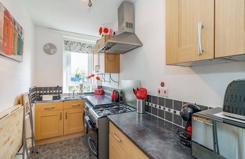 Restalrig Appartement | Home-from-home; 10 mins from city centre; Free on-street parking; Well-equipped