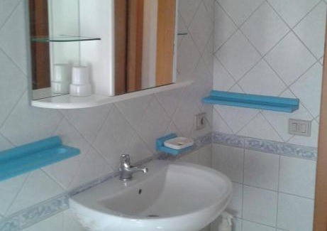 Carbonia Appartement | Home & Garden