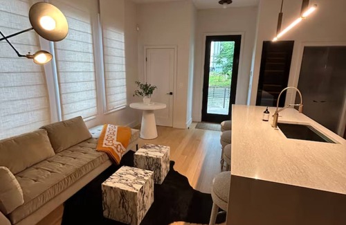 Belmont Maison | Home In Belmont